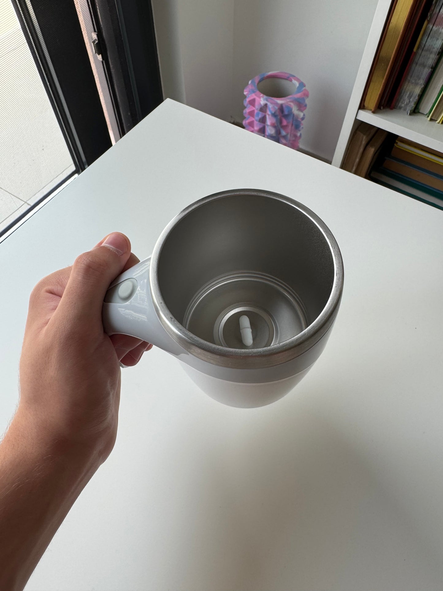 Stirring cup