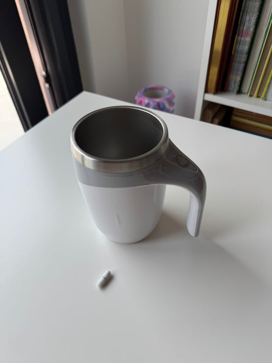 Stirring cup