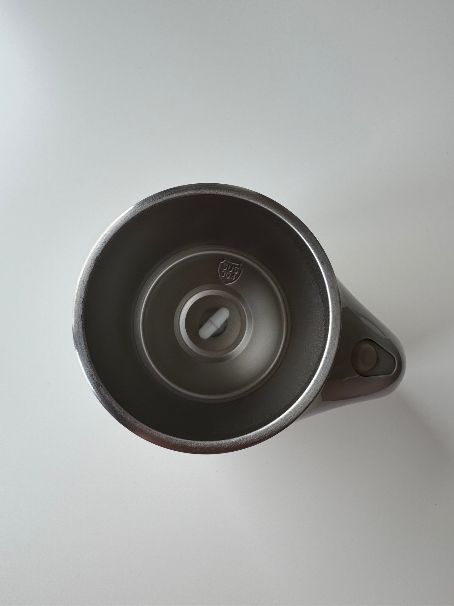 Stirring cup